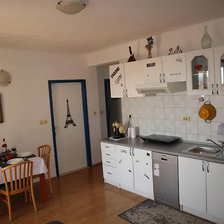 Mila Lägenhet Makarska